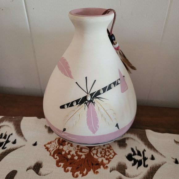 Vintage Navajo Pottery SALE FINAL PRICE - Picture 2 of 9